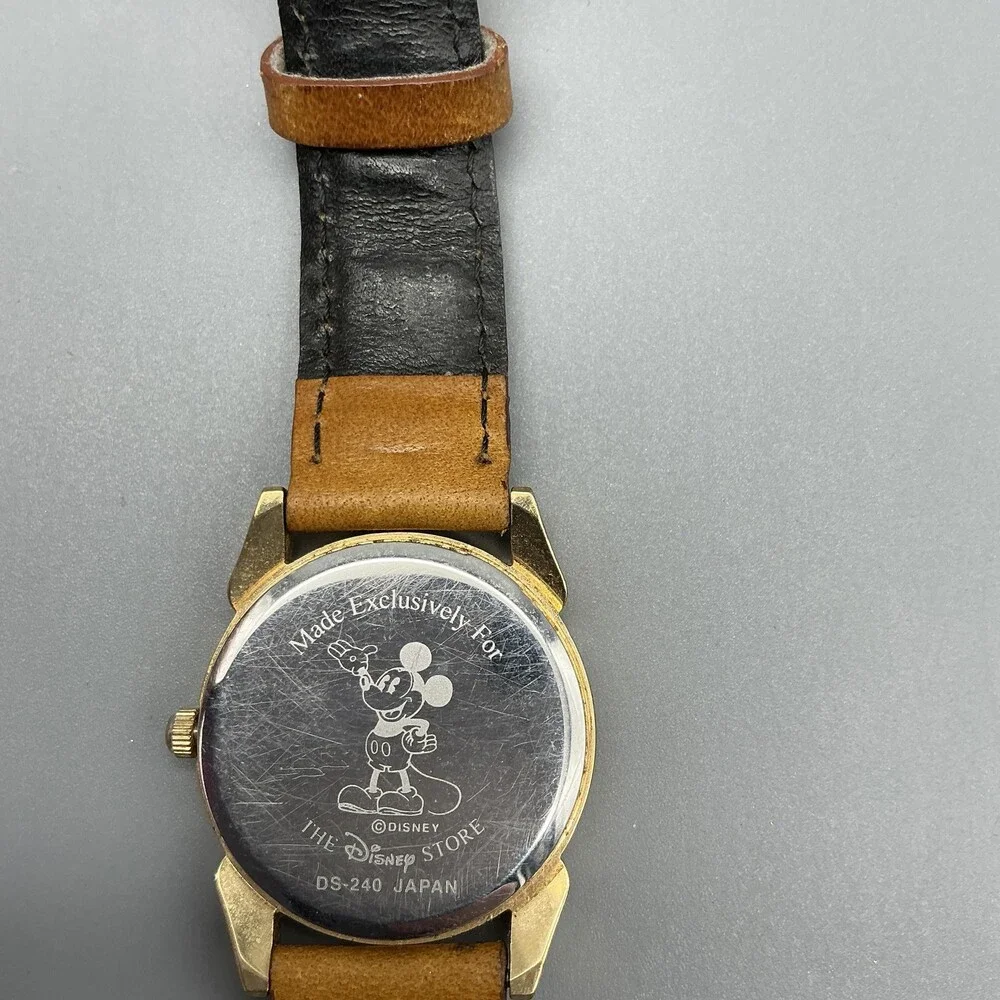 Disney Store Womens Watch 28mm Tigger Blue Dial Leather DS-240 New Battery